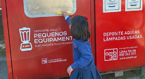 800 escolas podem receber prémios como recompensa pelo esforço de reciclagem