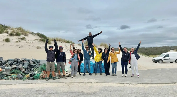 Limpar a praia e mudar o planeta: o Movimento do Electrão que todos os anos se reinventa